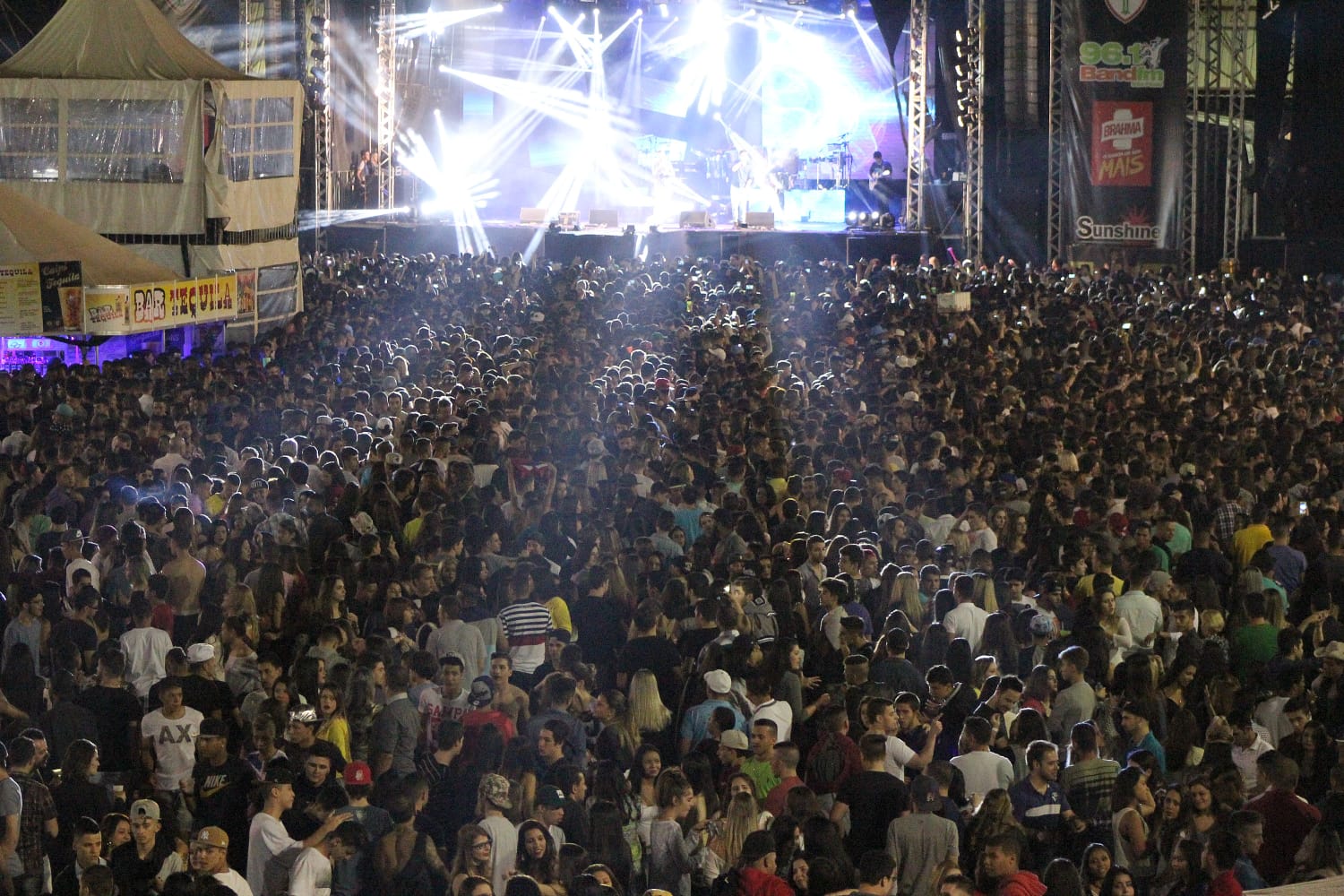 Grandes shows marcam a programação do Arraiá na Lusa